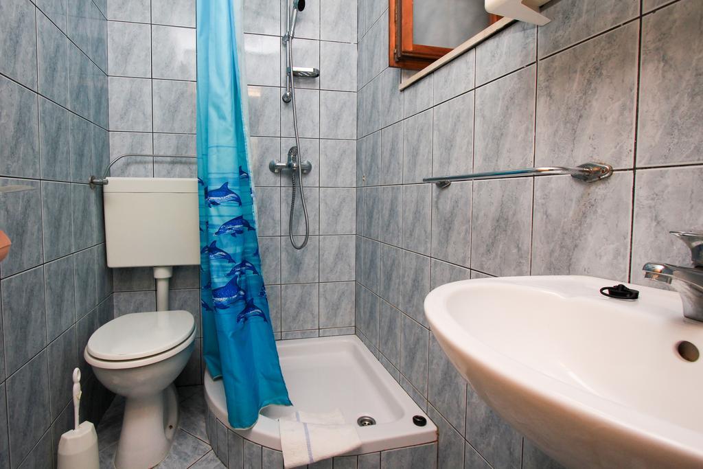 Appartement Robinson Braco à Bogomolje Extérieur photo
